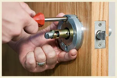 Worth IL Locksmith Store Worth, IL 708-653-5421 - 10-residential-lockouts